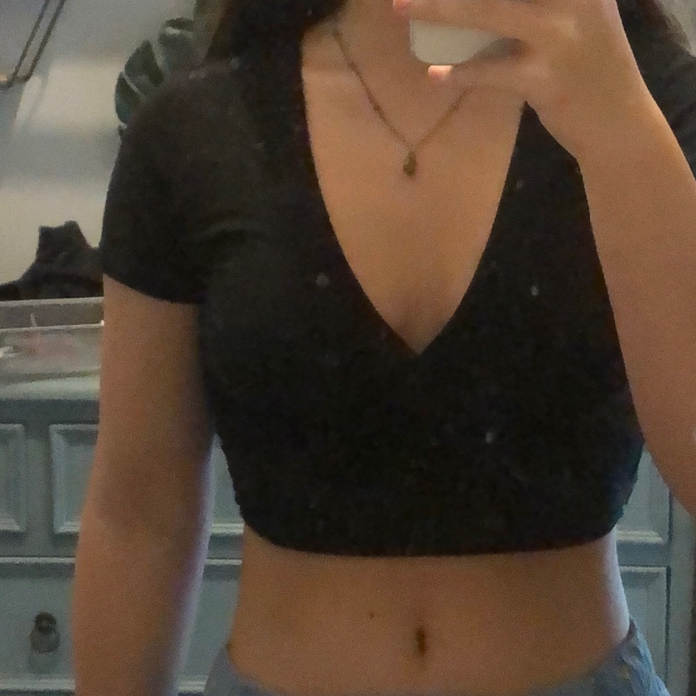 black wrap top